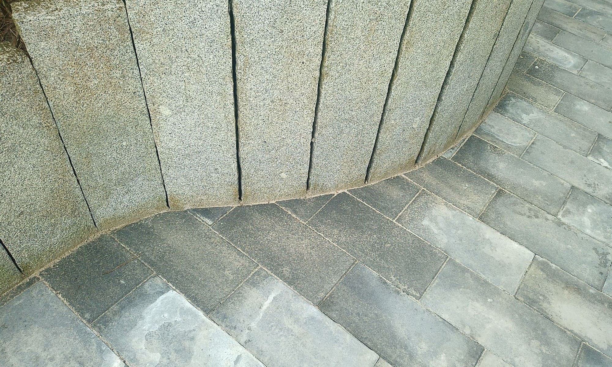 Pflasterarbeit-Abgrenzung